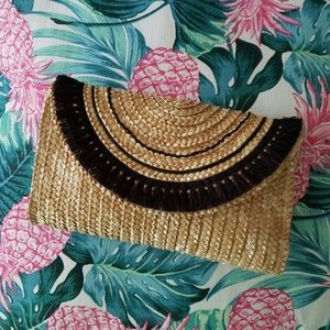 Straw Clutch